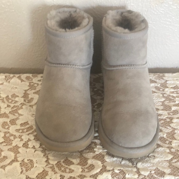 UGG Shoes - UGG Gray Winter Boots with Plush Lining